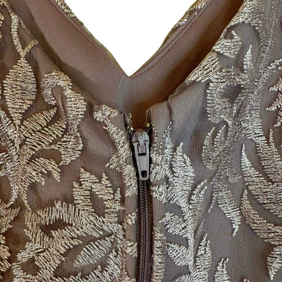 Speechless Plus Size 16 Damask Pattern V-Neck Formal Gown Lavender Prom Formal - Picture 12 of 16